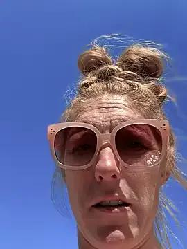 GoldenFlameGoddess on StripChat