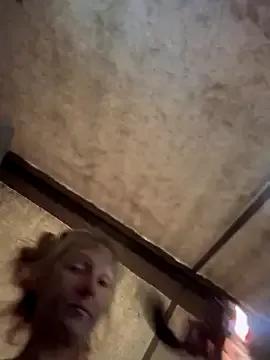 GoldenFlameGoddess on StripChat