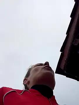 GoldenPussy1329 on StripChat