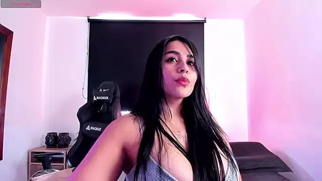 hannarusso on StripChat