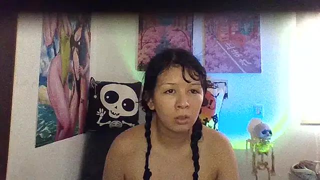 Haru_Queenn on StripChat