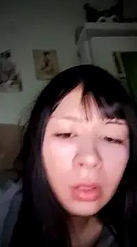 Haru_Queenn on StripChat