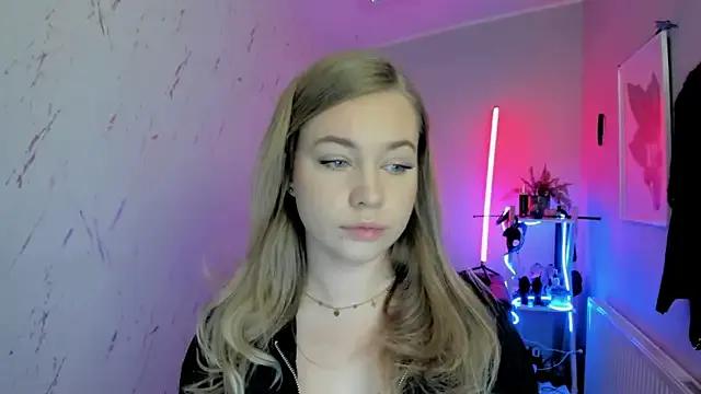 holly_xglam — Show bra