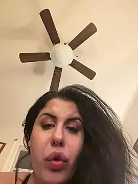 holyeroticss on StripChat