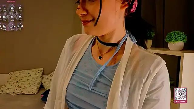 Private Honeey_Beee on StripChat