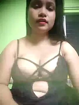 hornysania123 on StripChat