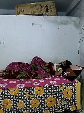 hot_wife_35 on StripChat