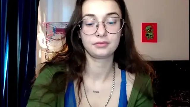 HotAnna2004 — Private on StripChat