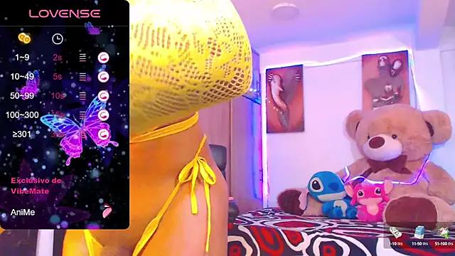 Hotgiirl_1 on StripChat