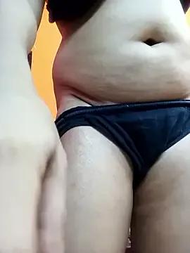 Hotpuja25 on StripChat