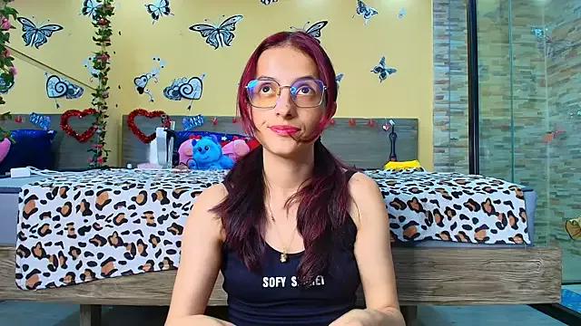 Private HottCandy21 on StripChat