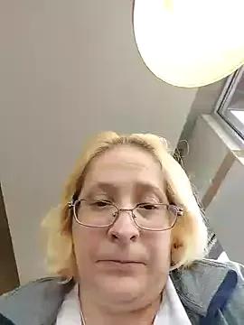 Icedcoffee2024 on StripChat