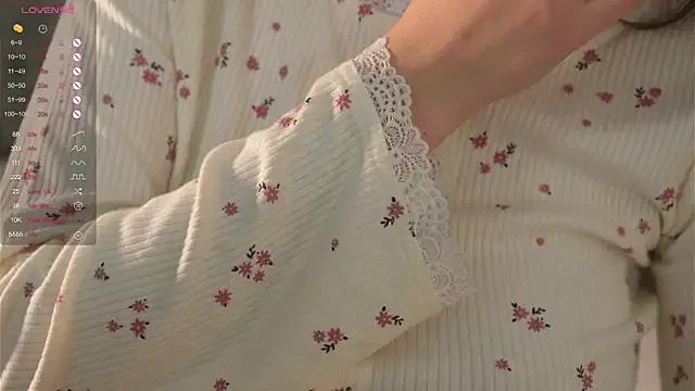 Freechat IdaJonesy on StripChat