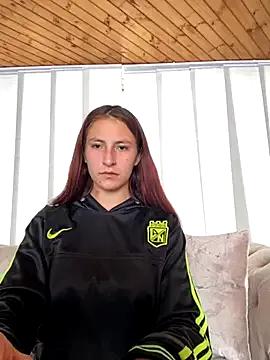 Freechat Im_scarlett18 on StripChat