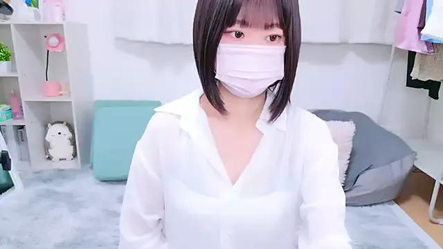 Group Im_Yu-na on StripChat