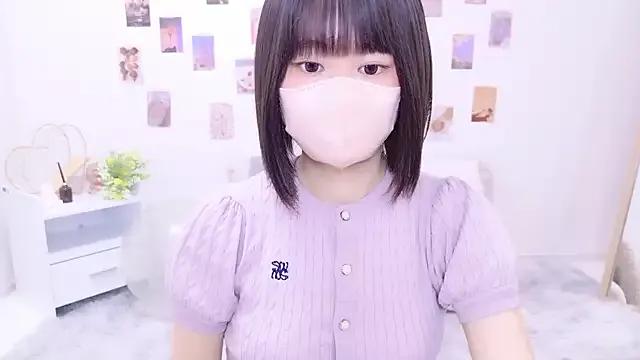 Group Im_Yu-na on StripChat