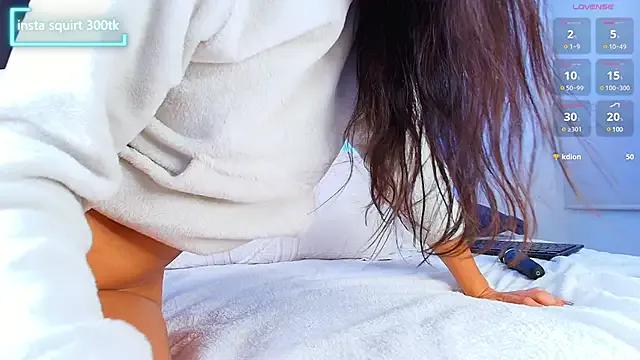 Isa_bonnet on StripChat