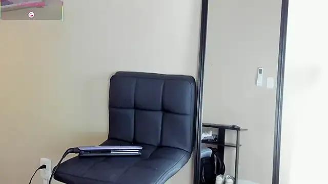 isabella_milf_ on StripChat