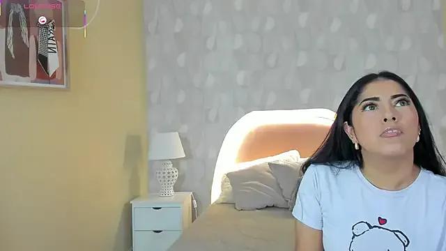 isabella_milf_ on StripChat
