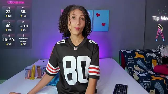 IsabellaSpencer on StripChat