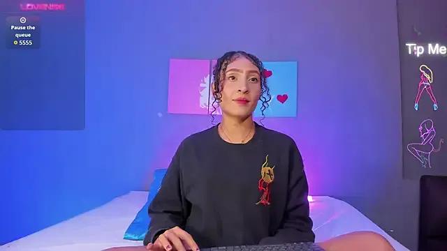 IsabellaSpencer — show squirt