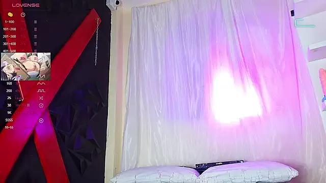 ivonne_diaz1 on StripChat