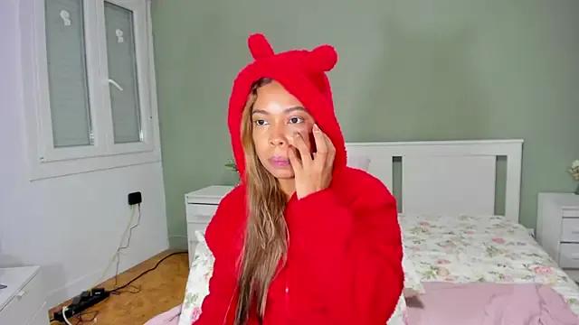 Izadi_7 on StripChat