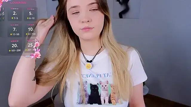 JeanToh — LICK FINGER