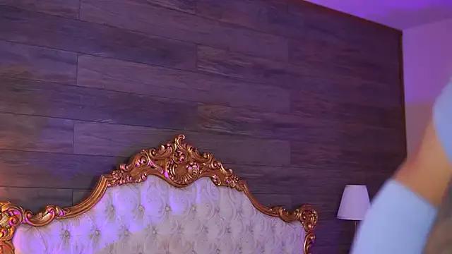 Juicy_Jessye on StripChat