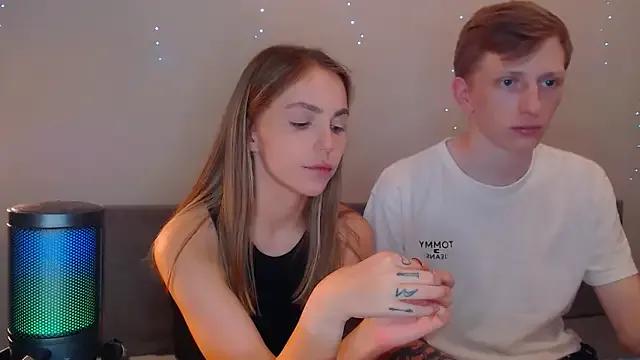 Freechat juliaanddima on StripChat