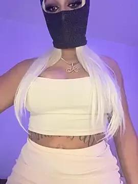 kamila_french on StripChat