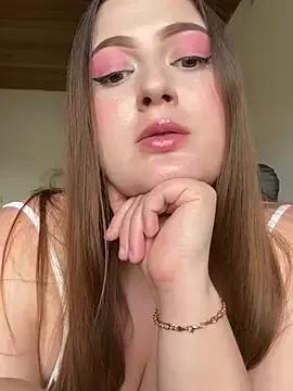 Kamilla_Loop on StripChat