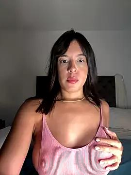 Freechat kamivolkano on StripChat