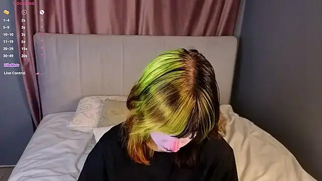 KandraCruser on StripChat