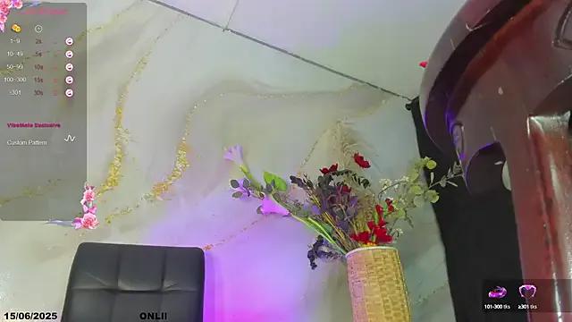 Freechat Karla-Ebony on StripChat