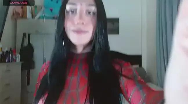 karla_zambrano on StripChat