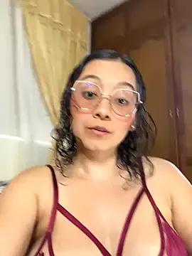 Kay_LustyWife on StripChat