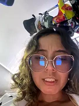 Kay_LustyWife on StripChat