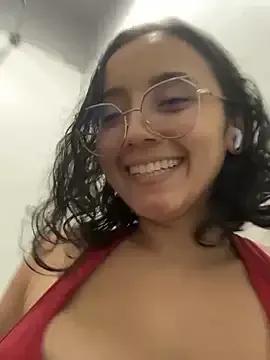 Kay_LustyWife on StripChat