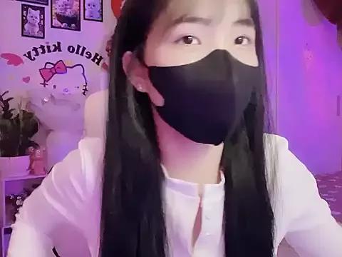 keelinnn19 on StripChat