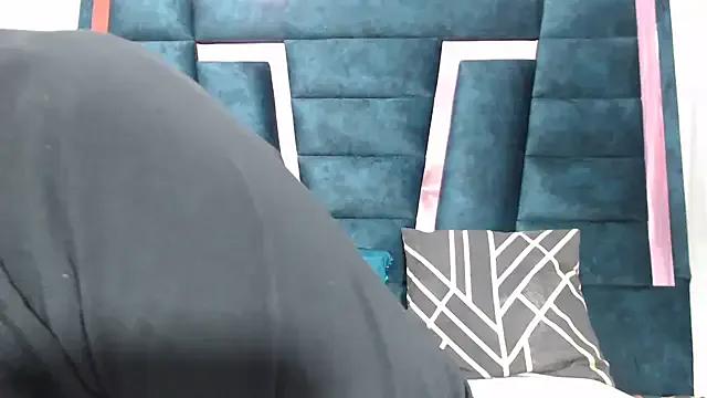 kiaradollwild — tits fuck, dildo, lotion, oil, bounce ,