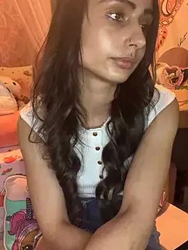 LaPetitechienne1 on StripChat