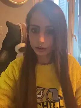 LaPetitechienne1 on StripChat