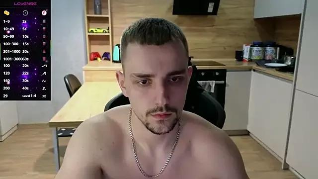 Larstar01 on StripChat