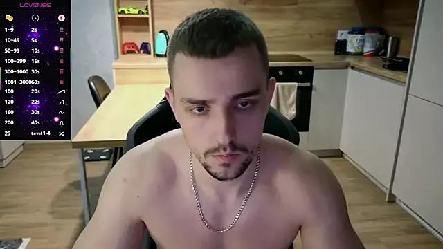 Larstar01 on StripChat