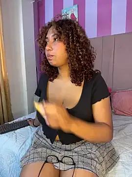 Freechat lauraltt on StripChat