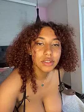 Freechat lauraltt on StripChat