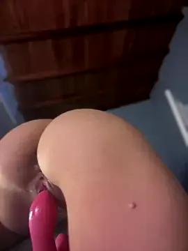 lauravasquez on StripChat