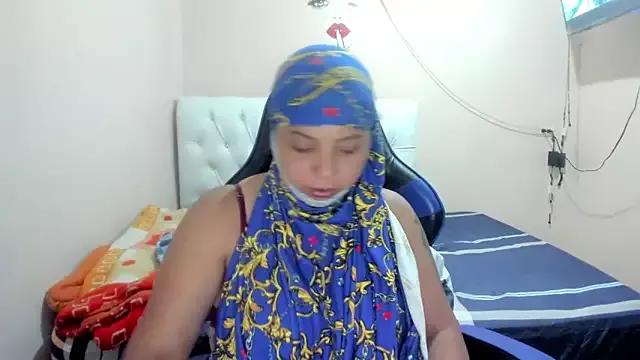 Freechat Leylafourniert on StripChat