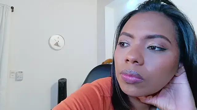 Freechat lia_mariana on StripChat